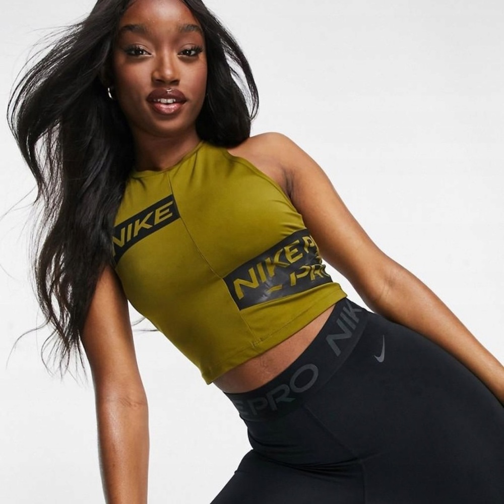 Nike Pro tight fit top